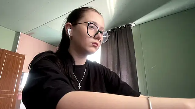 AdelleBaggenstoss webcam