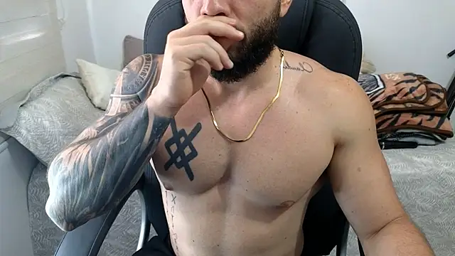 Isaac_Carter webcam