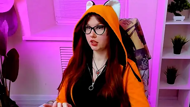 CarolGiggly webcam