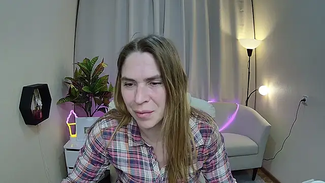 TessaDaybreak webcam