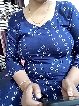 Miss-Akhi5500 webcam