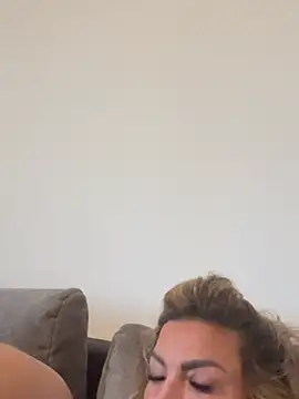 SelineVelvet webcam
