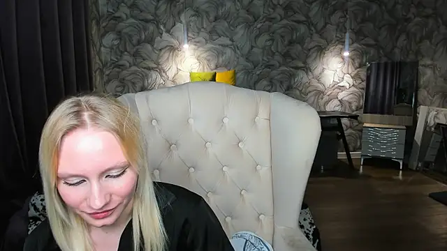 Elizabeth_Adams webcam