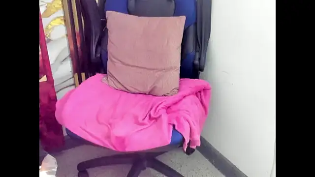 Tiana_hots webcam
