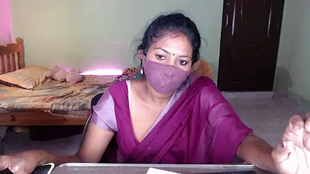 hotgulabi (G milf) - topless