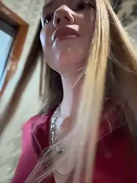 MilaMoone webcam