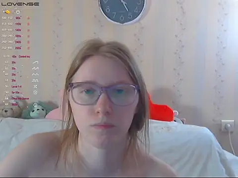 LustfulSarah webcam