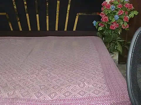 its-akeera (F young) - Boobs show oil massage 🩰🙈