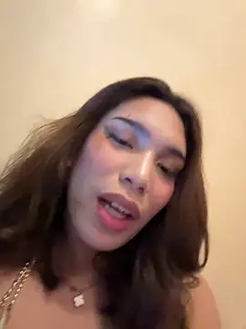 SideChick_Bunny Live Webcam on Stripchat