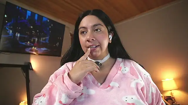 coraline_latin webcam