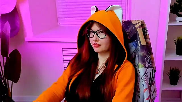 CarolGiggly webcam