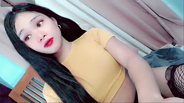 Amomentoflust99 webcam