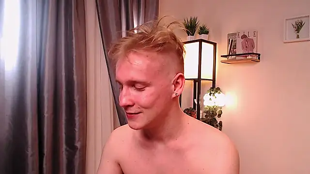 AlexxSweet live sex cam