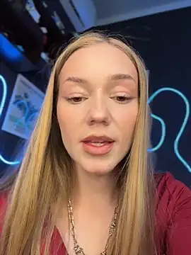 MilaMoone webcam