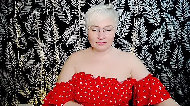 Olivia_playful webcam