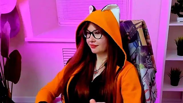 CarolGiggly webcam