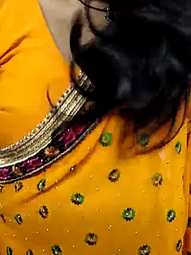 Hotty_Kavita webcam