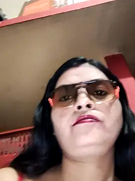 Kashish-Love webcam