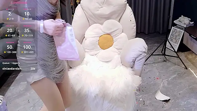 美女MoMoDa520在线直播