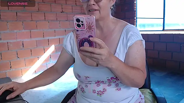 hairyglad69 webcam