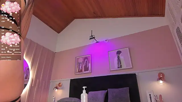 elodie_walker webcam