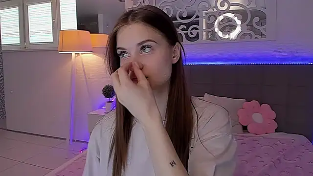 LuisaClover webcam