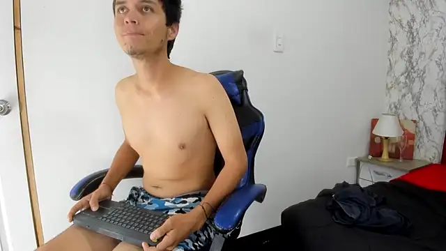 Alejandra_and_James_ webcam