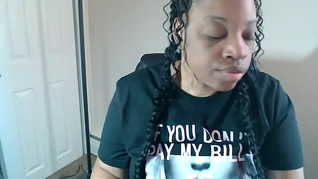 Sexymona1218 webcam