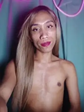 PeachyLuxe webcam