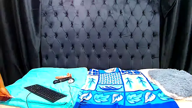 Dark_Slim_Thick webcam