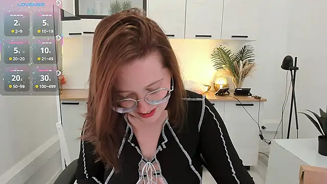 Charmy_Gracy webcam