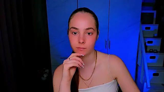 Maddy_Wood_ webcam