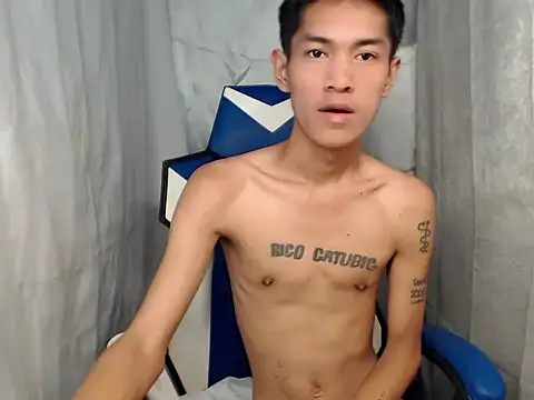 riks_tyler (Ask my age) - reach my goals to get me naked and cum