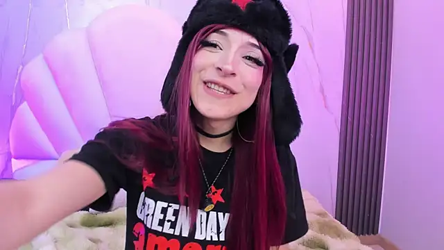 AliiceWonderland_ live sex cam