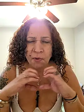 ladycreamypr2 webcam