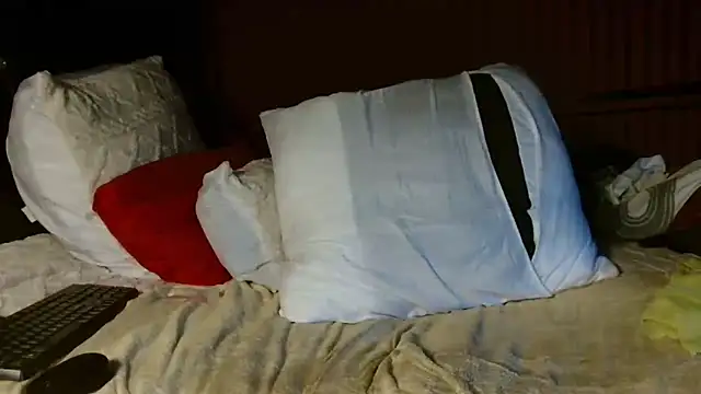Bustyboobs02xx webcam