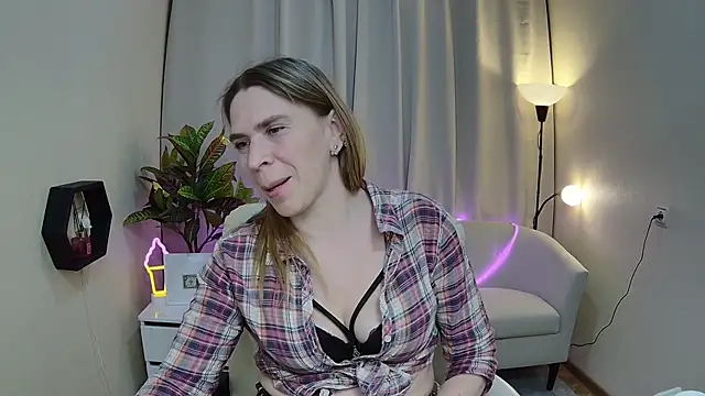 TessaDaybreak webcam