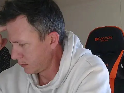 TroyDieselXXX webcam