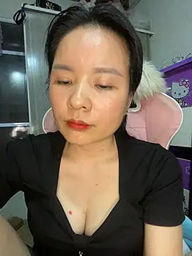 Ivy_Trix2 webcam