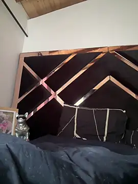 emmyjhonson07 webcam