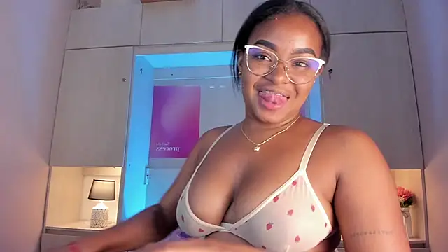 tamaraa_smiith webcam