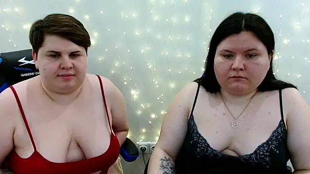 BeckyAndHellen live sex cam