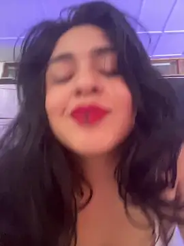 emilynoir1 - EmilyNoir1's free webcam - UK Sex Cams