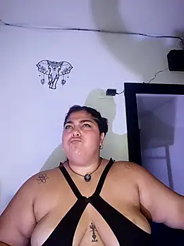 kendra_lil_evill webcam