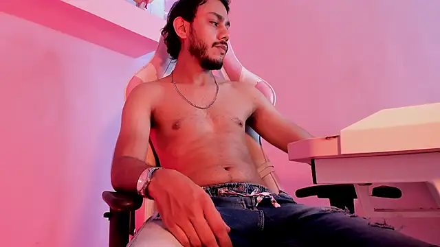 Boss_Domiinator webcam