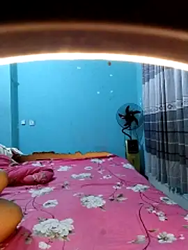 priya2098 webcam