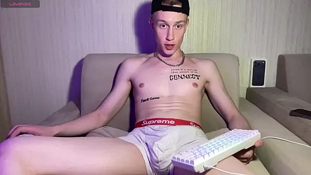 Travis_Gracile webcam