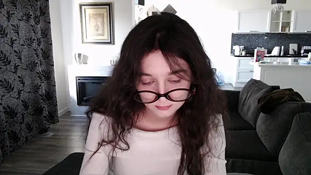 cute_lilia webcam