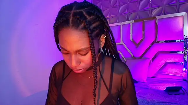 Queen_perla_ webcam