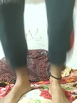 Gud_girl_Nilu webcam